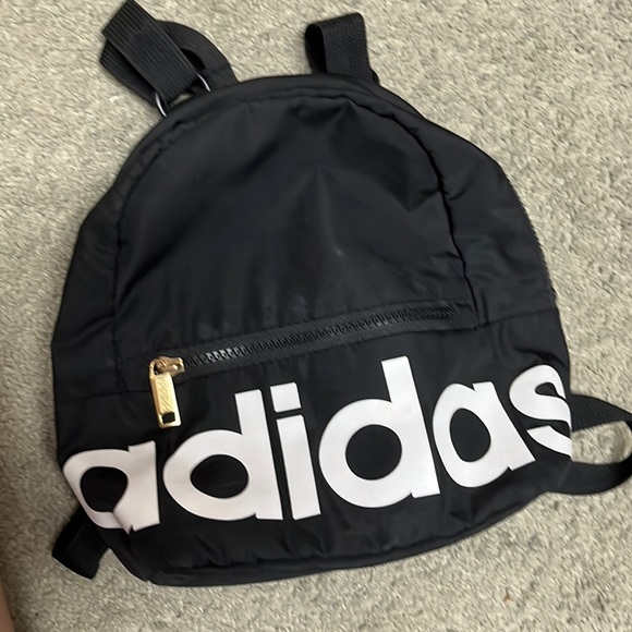 Adidas little backpack it has been used but it’s in great condition
